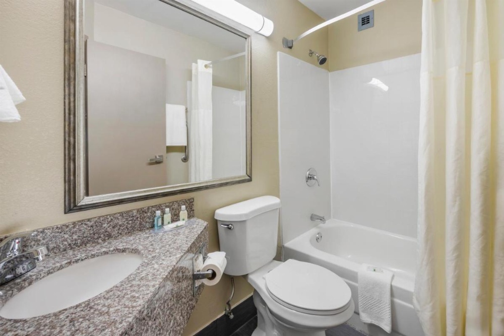 Quality Inn Jackson Image 41